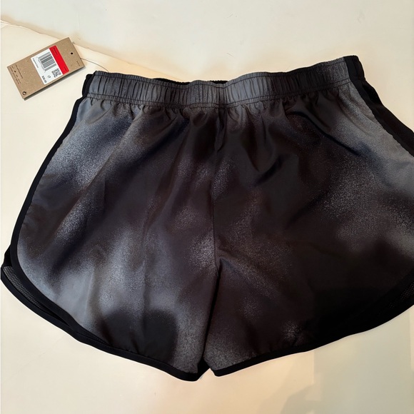 NEW * NIKE Black/Gray Running Shorts Size Large - Picture 5 of 6